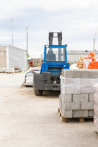 機械設備銷售 建材業務之外的多元化發展路徑